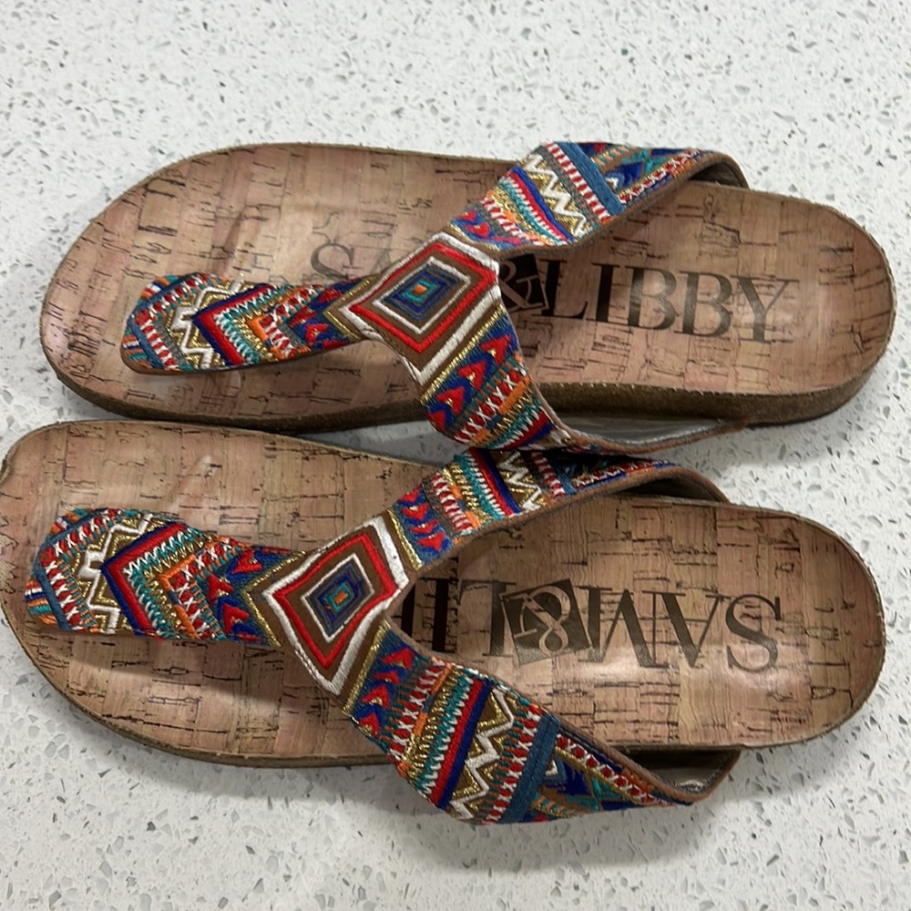 Sam & Libby Embroidered Thong Sandals size 6 - Picture 4 of 9